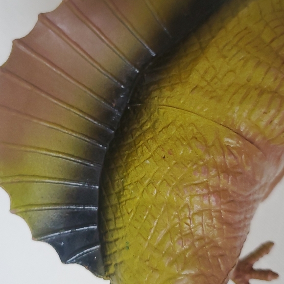 Vintage Spinosaurus Dinosaur - Picture 3 of 8